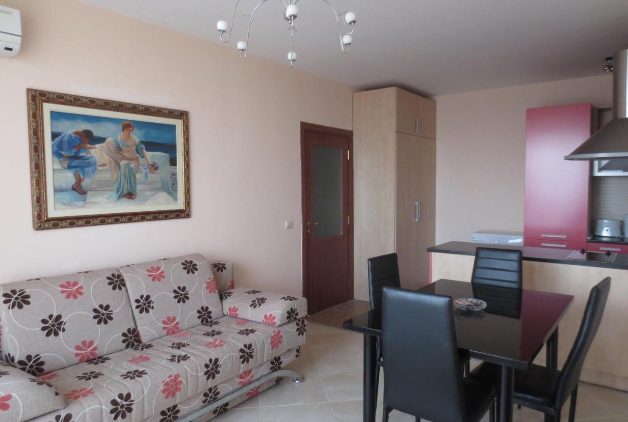 Fantasy Apartments Saint Constantine And Helena Resort Sf. Constantin și Elena Exterior foto