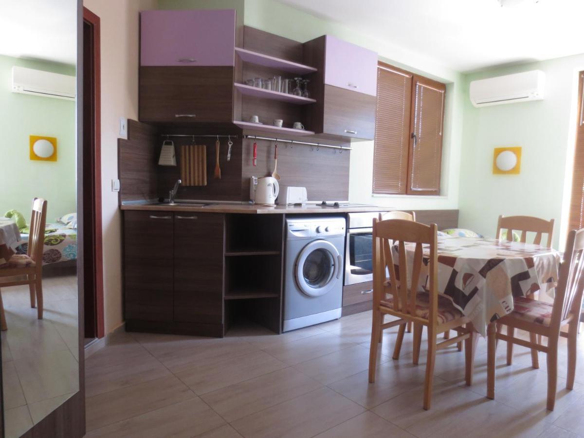 Fantasy Apartments Saint Constantine And Helena Resort Sf. Constantin și Elena Exterior foto