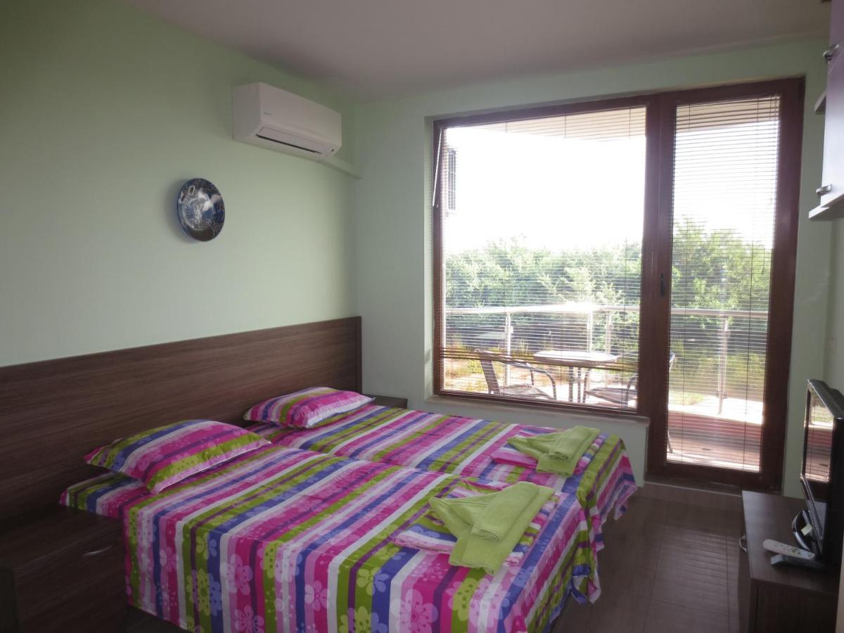 Fantasy Apartments Saint Constantine And Helena Resort Sf. Constantin și Elena Exterior foto