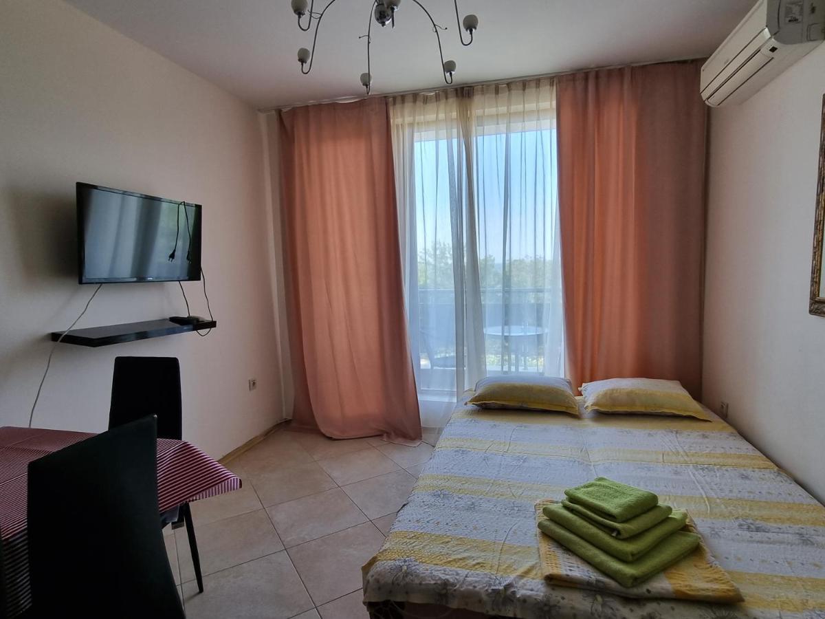 Fantasy Apartments Saint Constantine And Helena Resort Sf. Constantin și Elena Exterior foto