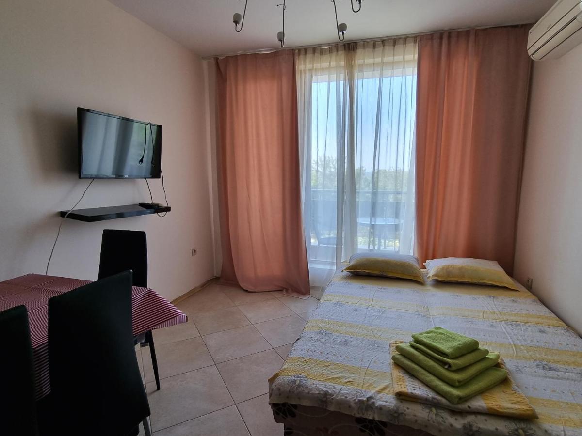 Fantasy Apartments Saint Constantine And Helena Resort Sf. Constantin și Elena Exterior foto